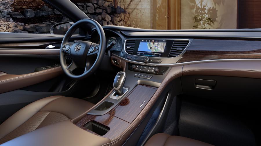 Интерьер Buick LaCrosse 2016 года  (NA) (фото 4 из 36)